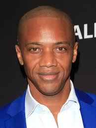 How tall is J. August Richards?